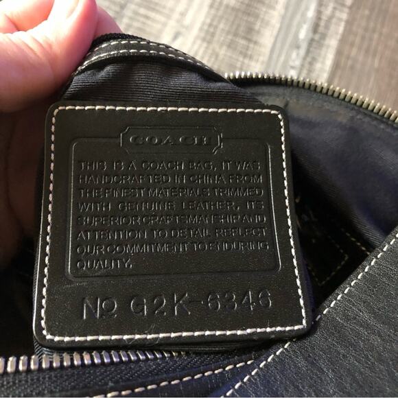 Coach hobo pattern black signature black canvas leather crossbody bag - Picture 8 of 8